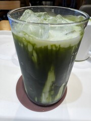 green tea with lemon and mint