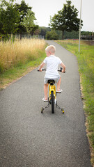 Obraz premium Children's bike with training wheels