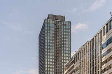 Obraz premium Contemporary office buildings in an urban area with clean lines and modern design.