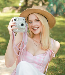 Portrait of a beautiful woman in the park.