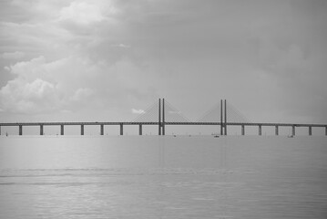 Le Pont de l'&Oslash;resund qui relit la ville de Copenhague au Danemark et de Malmo en Su&egrave;de en passant par la mer Baltique 