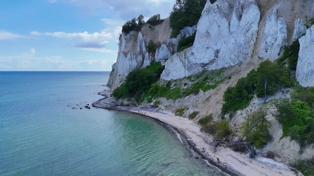 M&oslash;ns klint et ses falaises blanches sur l'&icirc;le de Mon au Danemark vers Copenhague 