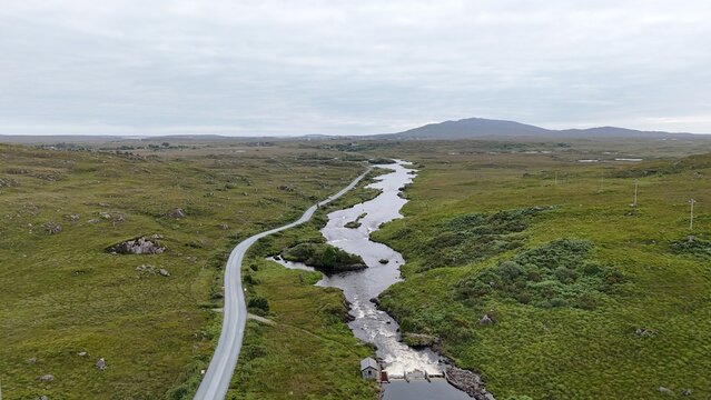 les lacs de la r&eacute;gion du Connemara en Irlande