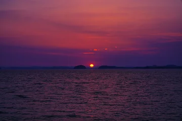 Selbstklebende Fototapeten Hochrot 일몰 풍경  © 용석 전