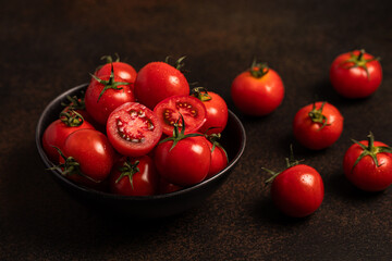 fresh tomatoes, autumn tomato harvest
