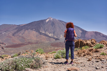 Hiker overlooking Pico del Teide