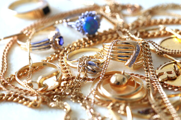 中古品の貴金属や金の買取と下取り