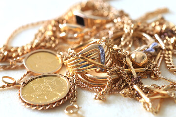 中古品の貴金属や金の買取と下取り