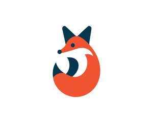 Obraz premium Modern Abstract Fox Logo Design with Geometric Shapes
