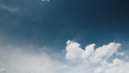 Time lapse. A Beautifully Cloudy Sky with a Serene and Peaceful Atmosphere for Everyone to Enjoy