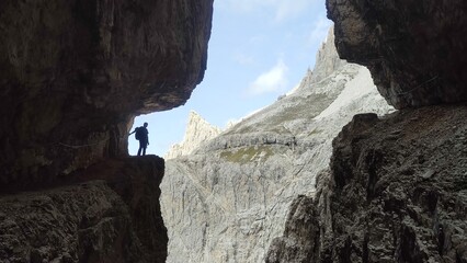 Alpinisteig/Strada dei Alpini in Dolomiten