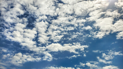 Obraz premium blue sky with clouds wallpaper 