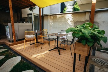 Garden photo restaurant light bulbs romantic nature energy