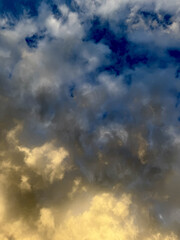 Obraz premium Clouds sky cloudscape weather cloudy heaven Cloud summer sunlight horizon day white atmosphere beauty light freedom environment dawn Himmel Sonnenuntergang Wolken Sonne Sommer bewölkt Gewitter