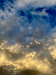 Obraz premium Clouds sky cloudscape weather cloudy heaven Cloud summer sunlight horizon day white atmosphere beauty light freedom environment dawn Himmel Sonnenuntergang Wolken Sonne Sommer bewölkt Gewitter