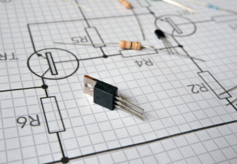 Design and manufacture of electronic devices. Semiconductor projects. Focused on transistor.