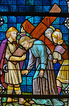 Stained Glass &ndash; Simon of Cyrene Helps Jesus Carry the Cross, Rochefort Church, Belgium