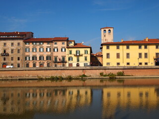 arno river in Pisa
