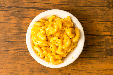 Macaroni and cheese in a small dish