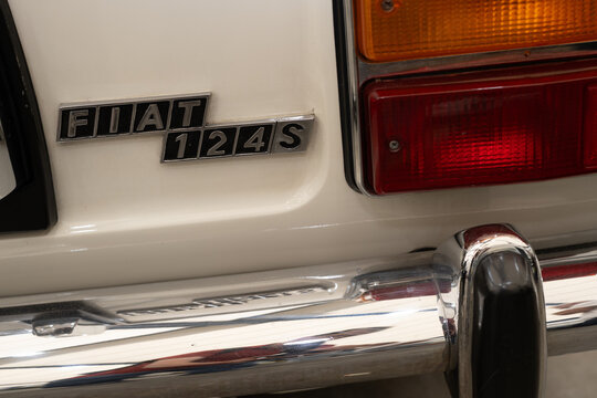 Fiat 124 rear view