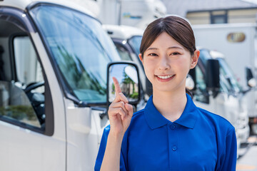 トラックドライバーの女性。