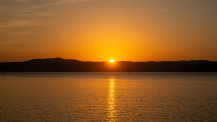 Naklejka premium 奄美大島の日の出の空。