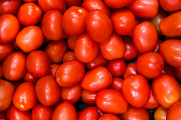 Fresh red tomatoes in the supermarket