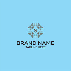 Fototapeta premium Initial letter S serif font logo design, green leaves nature graphic icon concept