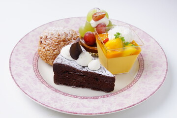 フルーツケーキ　ショコラ　マンゴプリン