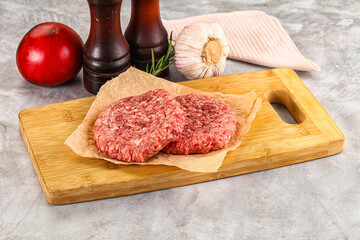 Raw round beef cutlet minced meat