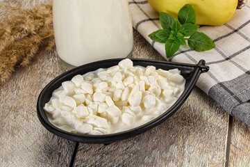 Grain cottage cheese with sour