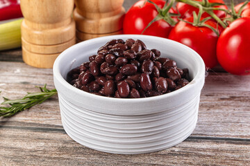 Canned black beans in the bowk