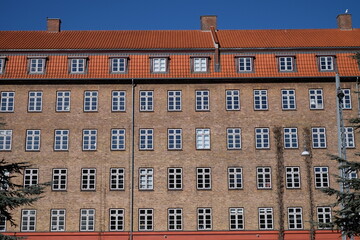 Fototapeta premium brick building and blue sky