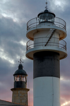 Dos torres del faro de San Cibrao, Cervo, Lugo, Galicia, Espa&ntilde;a