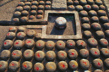 indian shivling shivaling shivlinga shivalinga shivlingam shivalingam india  