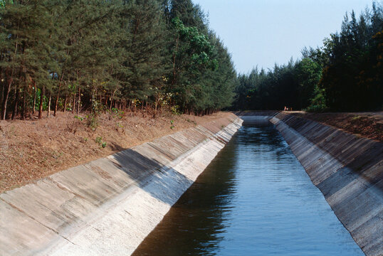 indian irrigation water canal india 