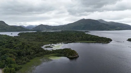 Papier peint photo  survol du parc national de Killarney, ring of Kerry, Irlande  © Lotharingia