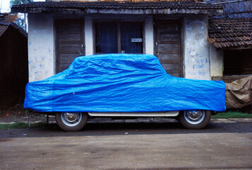 blue plastic waterproof tarp tarpaulin car raincoat 