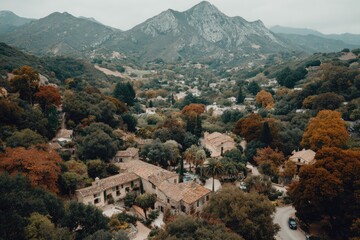 Fototapeta premium Autumnal mountain valley town