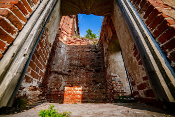 The dilapidated building of the Cathedral of St. John the Baptist in Verkhnyaya Barancha, in the Middle Urals.