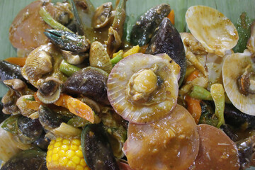 mussels with seafood