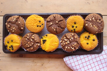 cupcake on wooden table