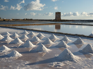 saline di Trapani, mucchi di sale