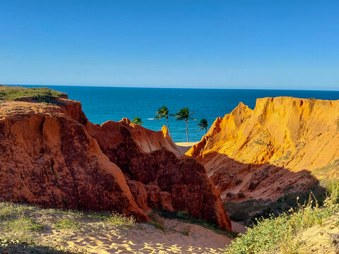 Morro Branco beach, Cear&aacute;, Brazil