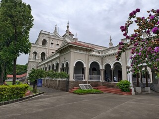 Fototapeta premium Aga Khan Palace, Historically, the palace holds great significance. Mahatma Gandhi, his wife Kasturba Gandhi and his secretary Mahadev Desai were interned in the palace from 9 August 1942 to 6 May 44.