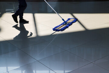 The floor mop fabric used by the airport cleaners