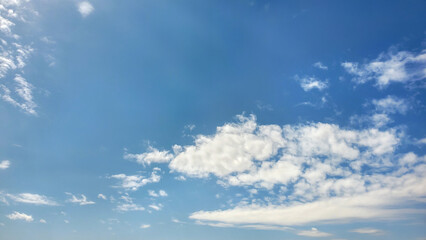 Fototapeta premium blue sky with clouds wallpaper 