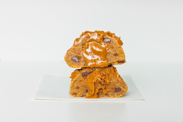 Almond Butter Cookies: Flourless, with natural almond butter and golden chocolate chips