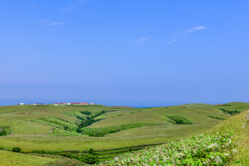 宗谷丘陵の絶景を巡る周氷河ロード 
