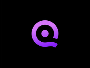Elegant purple gradient letter q logo